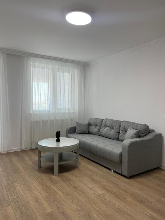 Sunny Apartment Center Suceava Exterior foto
