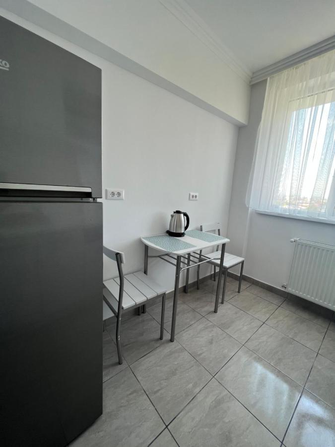 Sunny Apartment Center Suceava Exterior foto